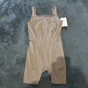 Nike zenvy dri-fit one piece